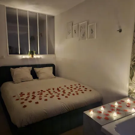 Romantique Tropicale דירה